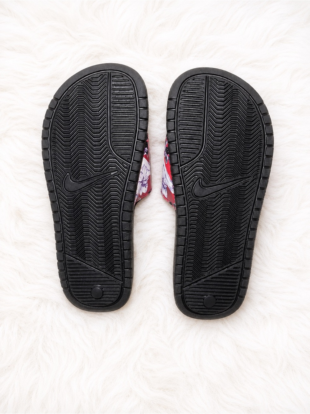 Nike Benassi JDI Floral Slides Women’s Size 6 Red Purple Black Comfort Sandals - Picture 5 of 6